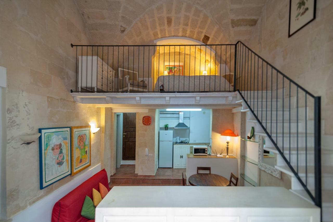 Ferienwohnung Dimora Dei Baroni Lecce Exterior foto